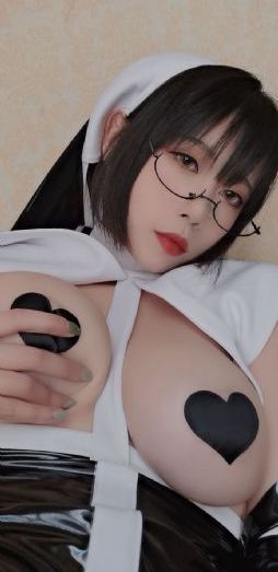 日韩a毛片_JVID性感写真